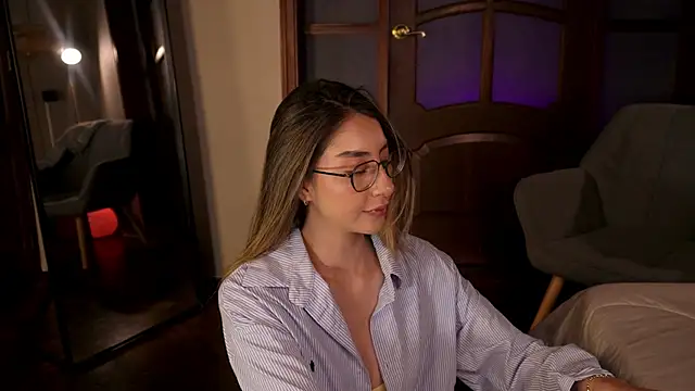 lua ferch   online show from December 5, 2025, 12:37 pm