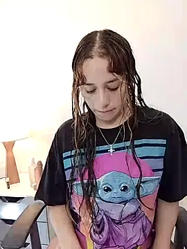 Natalia Suarez online show from February 27, 2026, 1:50 am