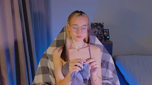 shey1i online show from December 19, 2025, 3:36 pm