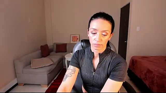 Kristen Garner online show from April 4, 2026, 8:26 pm