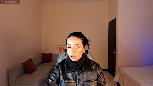 Snapshot of Kristen_Garner chatting on February 23, 2026, 8:20 pm Kristen Garner online show from February 23, 2026, 8:20 pm