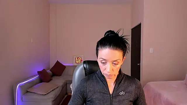 Kristen Garner online show from May 16, 2026, 8:19 pm