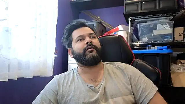 Snapshot of Sakhtlaundaz chatting on December 2, 2025, 3:03 pm Sakhtlaundaz online show from December 2, 2025, 3:03 pm