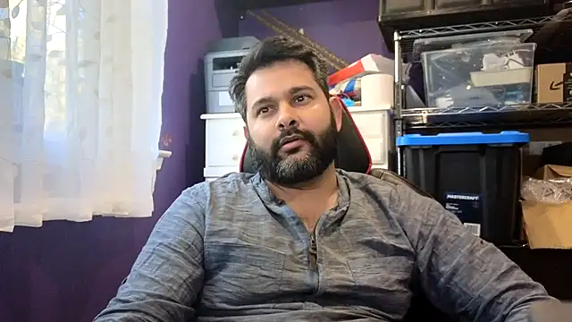 Snapshot of Sakhtlaundaz chatting on November 2, 2025, 7:30 pm Sakhtlaundaz online show from November 2, 2025, 7:30 pm