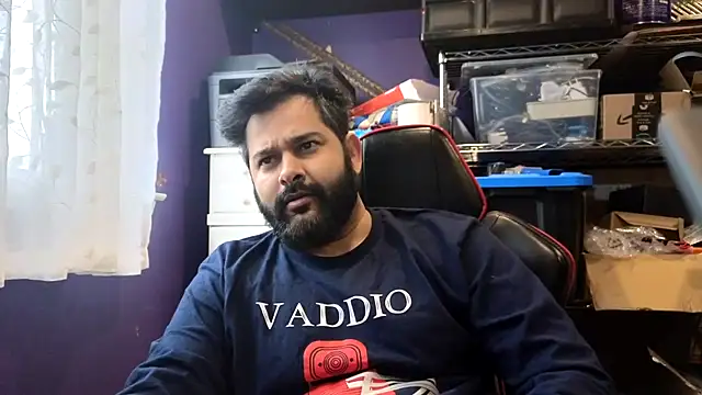 Snapshot of Sakhtlaundaz chatting on November 21, 2025, 3:00 pm Sakhtlaundaz online show from November 21, 2025, 3:00 pm