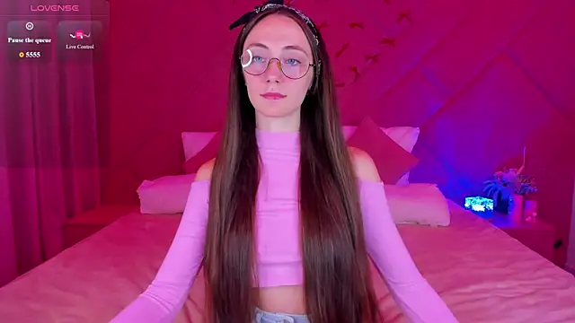 Lexi Split online show from July 8, 2026, 1:52 am