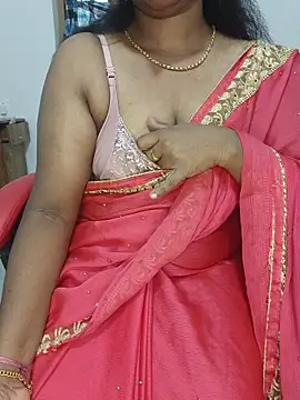 Snapshot of Malluivaniya chatting on December 5, 2025, 6:45 am Malluivaniya online show from December 5, 2025, 6:45 am