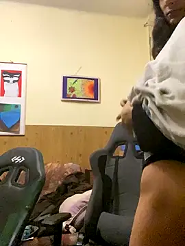 Snapshot of calliemaggotbone chatting on November 2, 2025, 11:48 am calliemaggotbone online show from November 2, 2025, 11:48 am