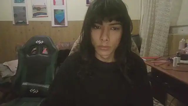 Snapshot of calliemaggotbone chatting on November 6, 2025, 1:09 am calliemaggotbone online show from November 6, 2025, 1:09 am