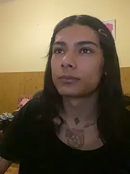 calliemaggotbone online show from April 8, 2026, 9:00 am