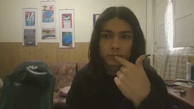 Snapshot of calliemaggotbone chatting on November 16, 2025, 1:27 pm calliemaggotbone online show from November 16, 2025, 1:27 pm