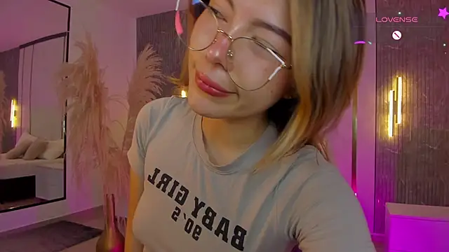 riley sierra online show from July 16, 2026, 12:57 pm