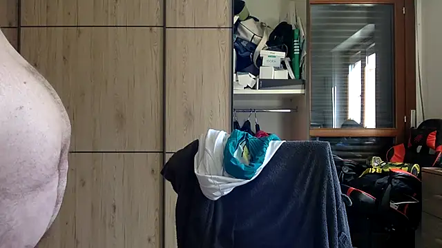 Snapshot of Cazzocollant chatting on October 2, 2025, 1:25 pm Cazzocollant online show from October 2, 2025, 1:25 pm