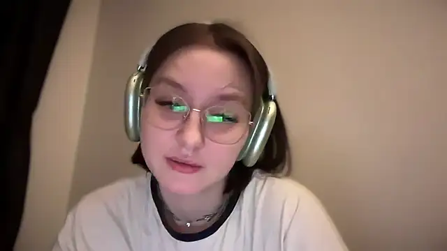 Isabel-Bailey online show from January 25, 2025, 9:25 pm