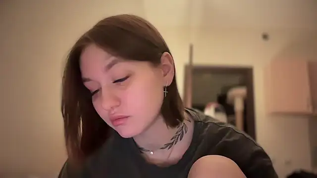 Isabel-Bailey online show from February 13, 2025, 9:49 pm