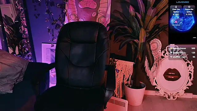 Noah ElmerX online show from April 16, 2026, 9:39 pm