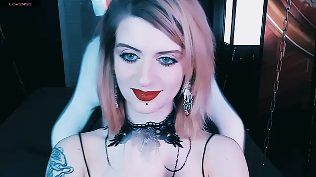 Snapshot of Noah_ElmerX chatting on January 8, 2025, 10:27 pm Noah ElmerX online show from January 8, 2025, 10:27 pm