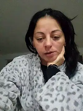 bruneta sexy23 online show from January 6, 2026, 3:54 am