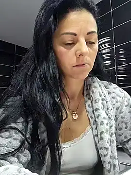 bruneta sexy23 online show from February 2, 2025, 5:21 am