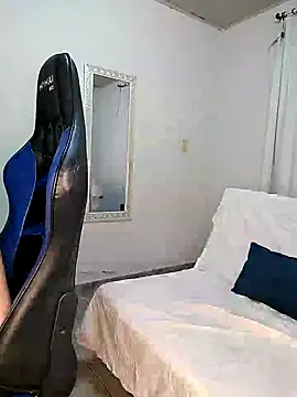 Snapshot of Rafaelayamazaki chatting on January 13, 2025, 10:56 pm Rafaelayamazaki online show from January 13, 2025, 10:56 pm