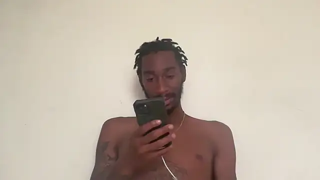 ITSONLYKENNY online show from September 30, 2025, 1:39 pm