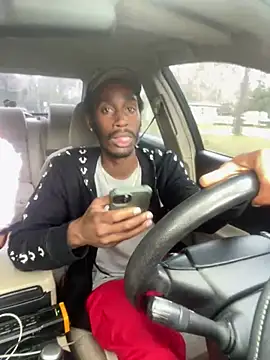 ITSONLYKENNY online show from February 13, 2025, 3:24 pm