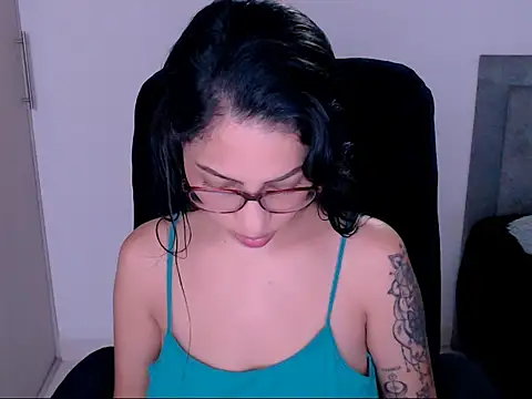Snapshot of diana__34 chatting on October 15, 2025, 10:51 pm diana 34 online show from October 15, 2025, 10:51 pm