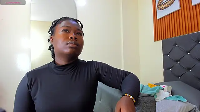 Snapshot of Cristale69 chatting on September 14, 2025, 2:56 am Cristale69 online show from September 14, 2025, 2:56 am