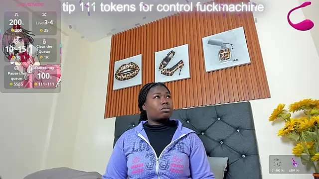 Snapshot of Cristale69 chatting on October 9, 2025, 2:56 am Cristale69 online show from October 9, 2025, 2:56 am