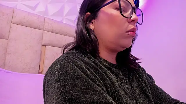 PauletteJ online show from February 5, 2026, 11:39 am