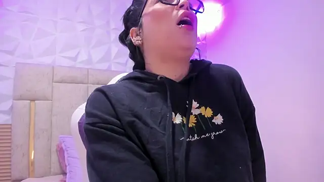 PauletteJ online show from February 25, 2026, 12:05 pm