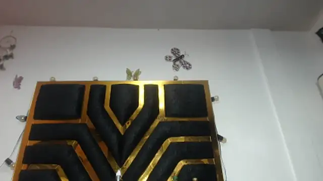 Helennahot online show from March 12, 2026, 1:59 pm