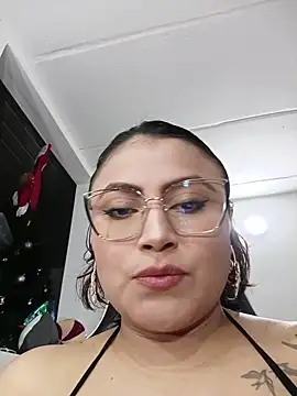 Snapshot of KathieBurning chatting on January 6, 2026, 9:08 pm KathieBurning online show from January 6, 2026, 9:08 pm
