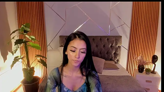 Snapshot of Coralinnee_ chatting on September 10, 2025, 3:38 am Coralinnee online show from September 10, 2025, 3:38 am