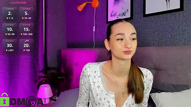 Kelly Powell online show from October 9, 2025, 3:29 am