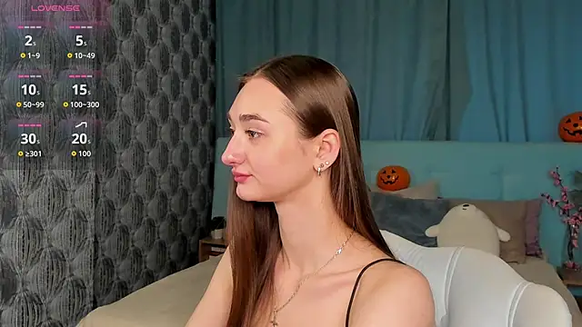 Kelly Powell online show from October 22, 2025, 9:31 am