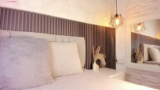 Snapshot of SHANONCLARK chatting on November 23, 2025, 11:09 am SHANONCLARK online show from November 23, 2025, 11:09 am