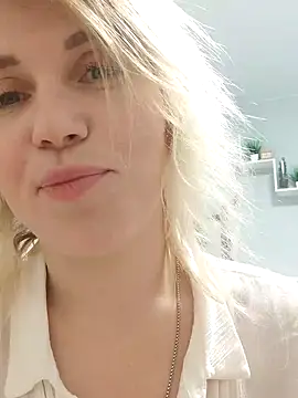 Snapshot of Linda_Gregory chatting on December 24, 2024, 7:17 am Linda Gregory online show from December 24, 2024, 7:17 am
