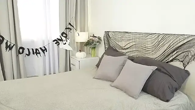 FiaMoor online show from October 23, 2025, 10:36 am