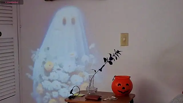 Snapshot of Princess_Celta chatting on October 28, 2025, 9:36 pm Princess Celta online show from October 28, 2025, 9:36 pm