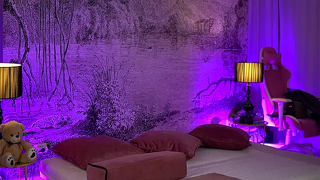 YamiraKim online show from September 30, 2025, 6:03 pm