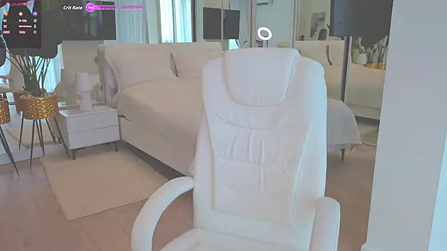 Snapshot of wowEva chatting on October 2, 2025, 8:40 am wowEva online show from October 2, 2025, 8:40 am