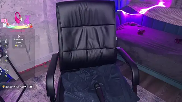 amanda strong online show from April 21, 2026, 2:51 am