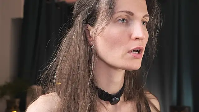 yulladao online show from February 21, 2026, 4:42 pm