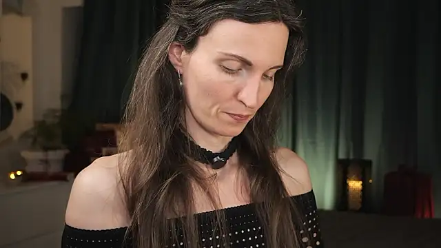 yulladao online show from February 17, 2026, 6:27 pm