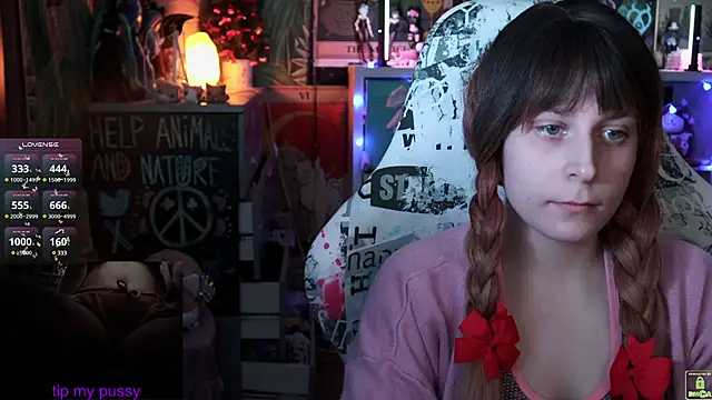 ShiroiFubuki online show from March 22, 2025, 6:58 pm