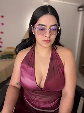 Lia flowers online show from February 21, 2026, 11:29 pm