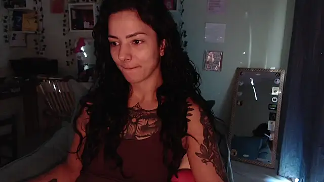 Snapshot of BeellyDance chatting on April 28, 2026, 11:58 am BeellyDance online show from April 28, 2026, 11:58 am