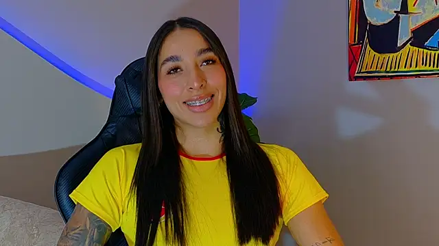 Snapshot of KAYLA_BATISTA chatting on June 25, 2026, 11:10 pm KAYLA BATISTA online show from June 25, 2026, 11:10 pm