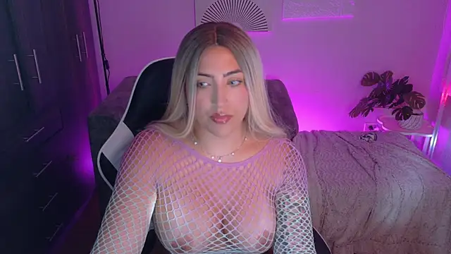 a belladanger online show from April 12, 2026, 12:47 am